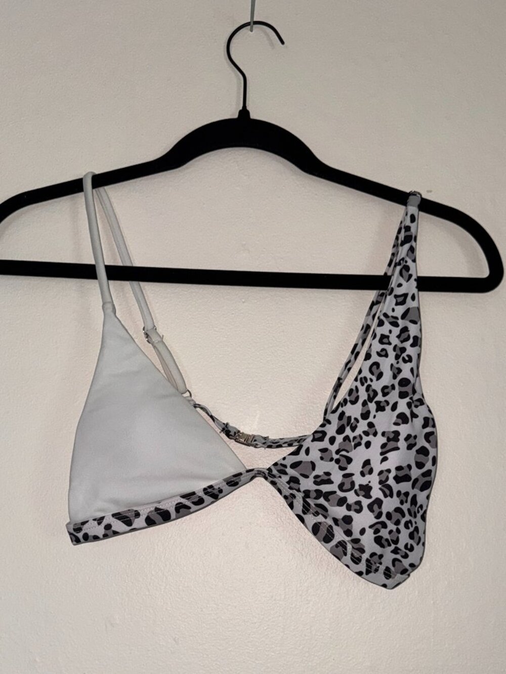 Asymmetrical Leopard Print and Solid White Split Triangle Bikini Top